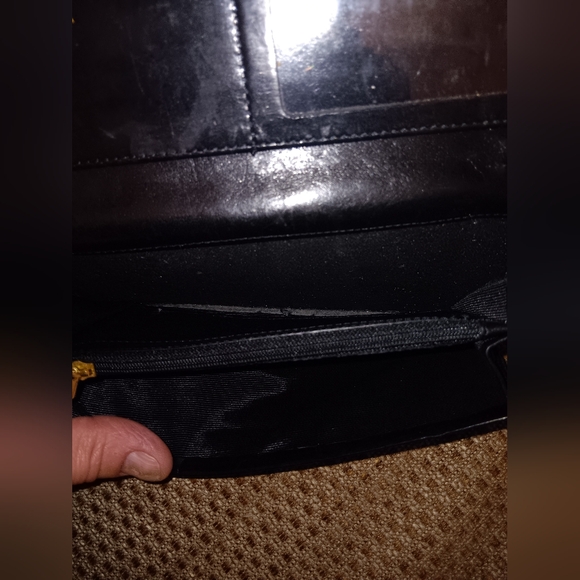 Abas Vintage Leather Studded Zippy Wallet - Picture 4 of 4